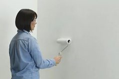 چگونه حرفه ای دیوار رنگ کنید