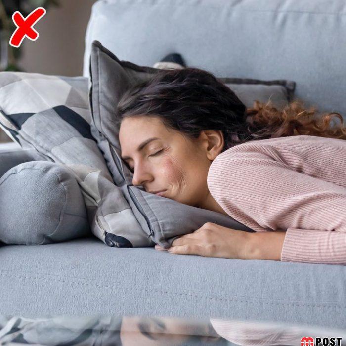 ۸ عادت روزانه که چین و چروک های پوست را عمیق تر می کند 5 چین و چروک های پوست