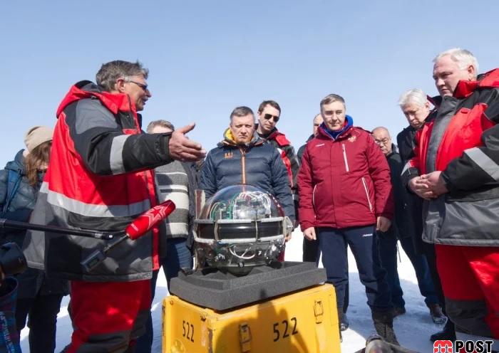 تلسکوپ زیرآبی روسیه درون دریاچه بایکال مستقر شد 3 تلسکوپ زیرآبی روسیه