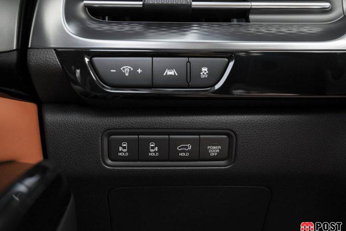 معرفی و بررسی مشخصات مینی ون کیا کارنیوال ۲۰۲۲ 24 مشخصات مینی ون کیا کارنیوال