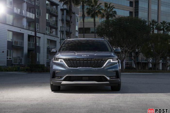 معرفی و بررسی مشخصات مینی ون کیا کارنیوال ۲۰۲۲ 2 مشخصات مینی ون کیا کارنیوال