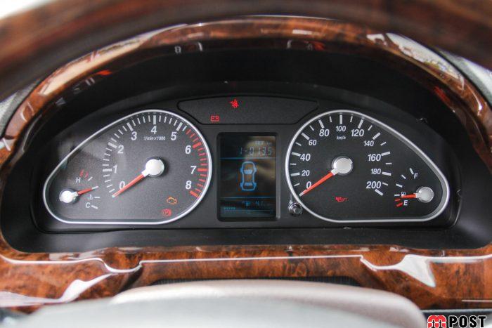 بررسی مشخصات خودروی برقی Kawei EV7 + عکس 8 خودروی برقی Kawei EV7