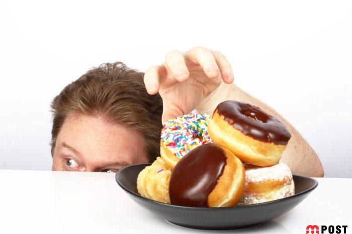 نشانه ها و علائم اعتیاد به قند و اقدام به اصلاحات غذایی 3 علائم اعتیاد به قند