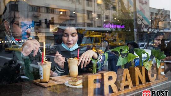 قدیمی ترین شیرینی فروشی های تهران که هنوز پابرجا هستند 5 قدیمی ترین شیرینی فروشی