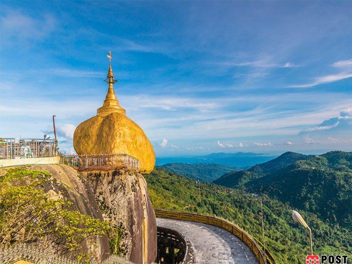 صخره طلایی میانمار یکی از دیدنی ترین جاذبه های گردشگری 3 صخره طلایی میانمار