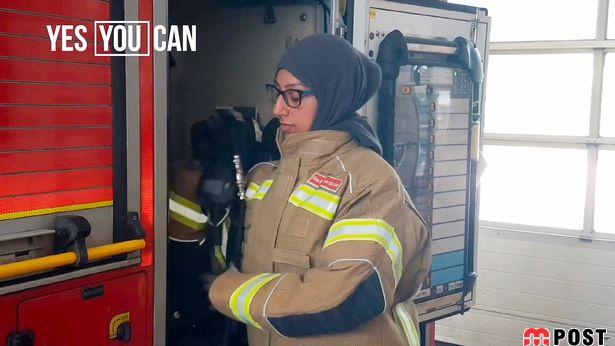 اولین زن آتش نشان مسلمان که در انگلیس خدمت می کند 3 اولین زن آتش نشان