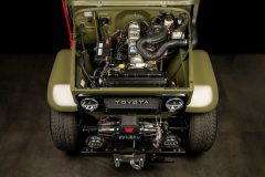 بازسازی تویوتا لندکروز مدل ۱۹۸۳ به روشی هنرمندانه و باور نکردنی ؟! 9 بازسازی تویوتا لندکروز مدل ۱۹۸۳