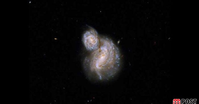 کهکشان مارپیچی دوقلو