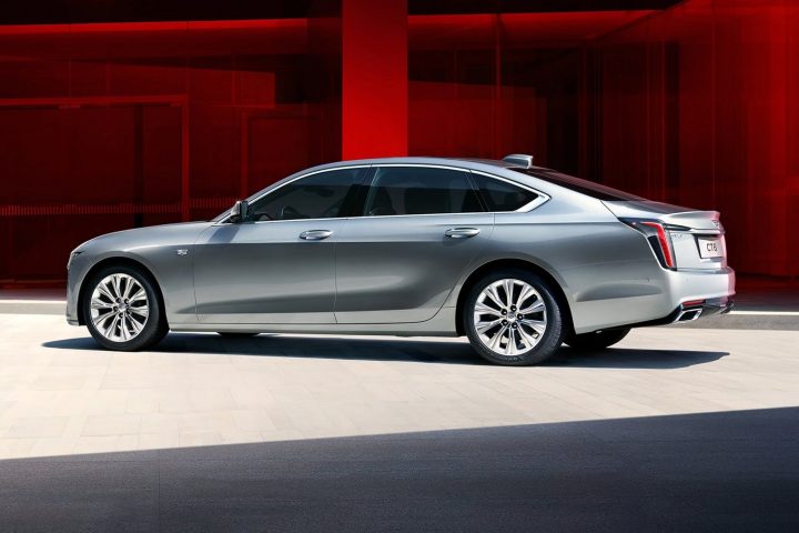 نسل جدید کادیلاک CT6 با کلی زرق و برق فناورانه معرفی شد + عکس 3 Cadillac CT6 1