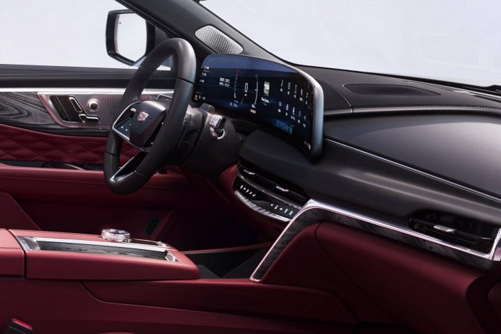 نسل جدید کادیلاک CT6 با کلی زرق و برق فناورانه معرفی شد + عکس 4 Cadillac CT6 4