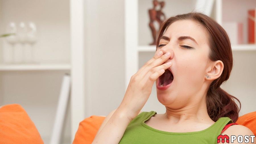 به این 4 دلیل علمی شما خمیازه Yawn بیش از حد می کشید ؟ 2 خمیازه Yawn
