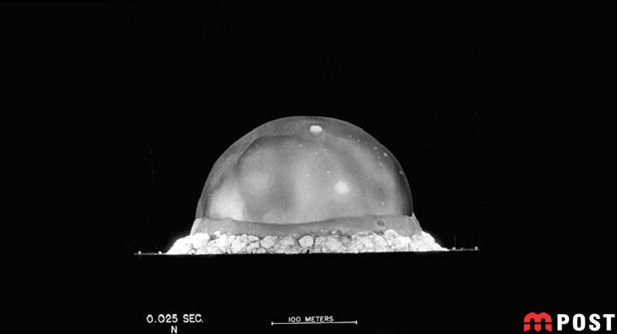 نخستین بمب اتم