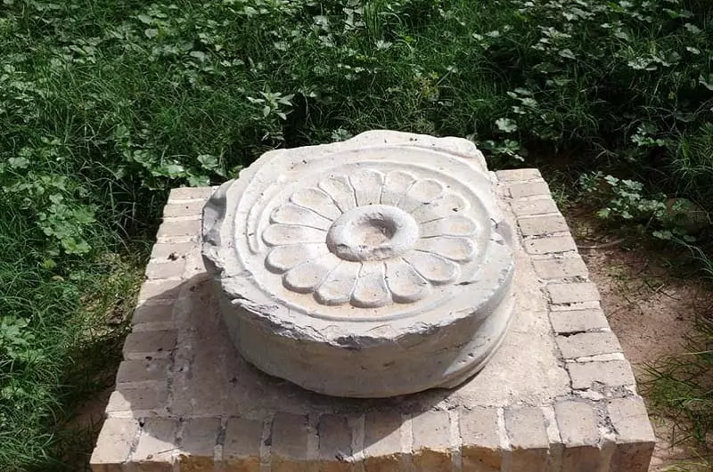 کاخ آپادانا